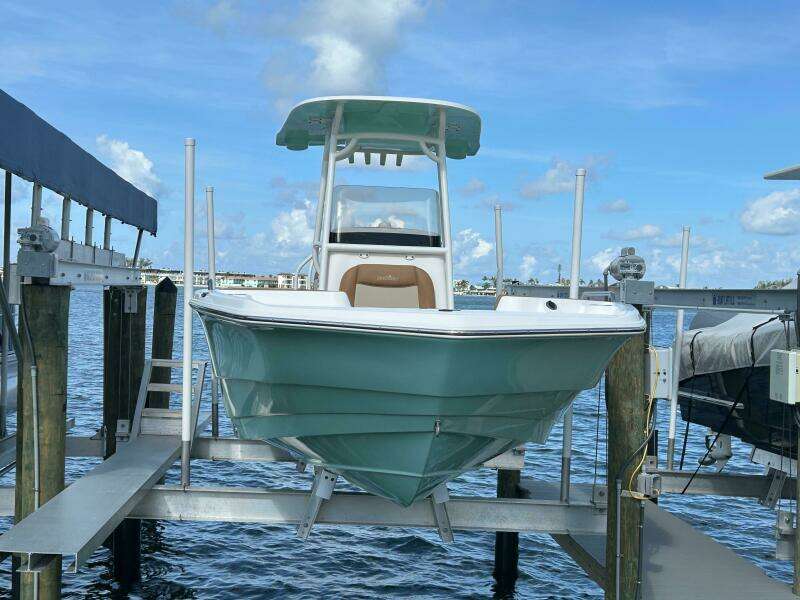 23ft NauticStar Yacht For Sale