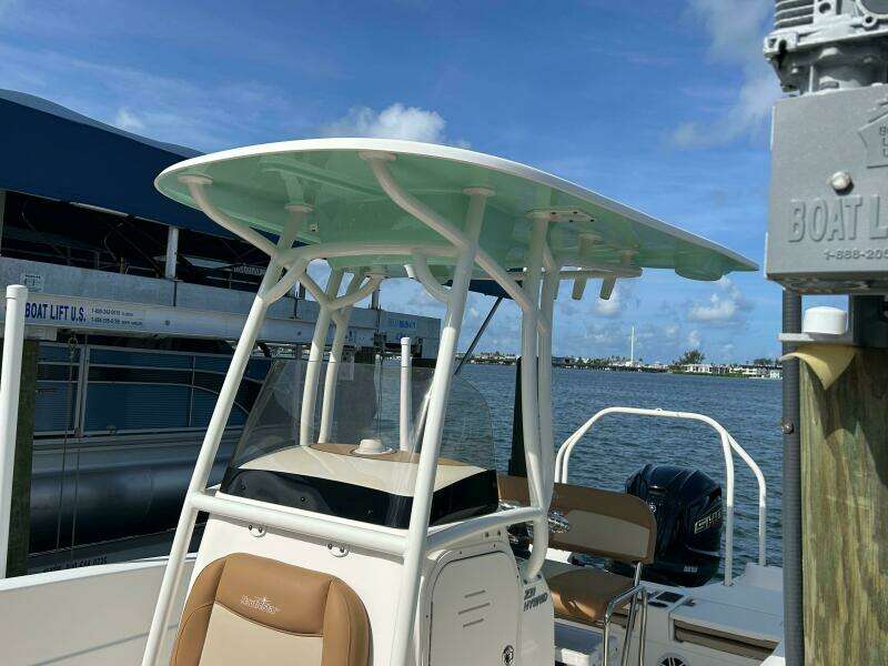 23ft NauticStar Yacht For Sale
