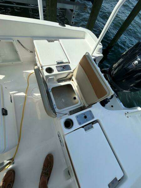 23ft NauticStar Yacht For Sale
