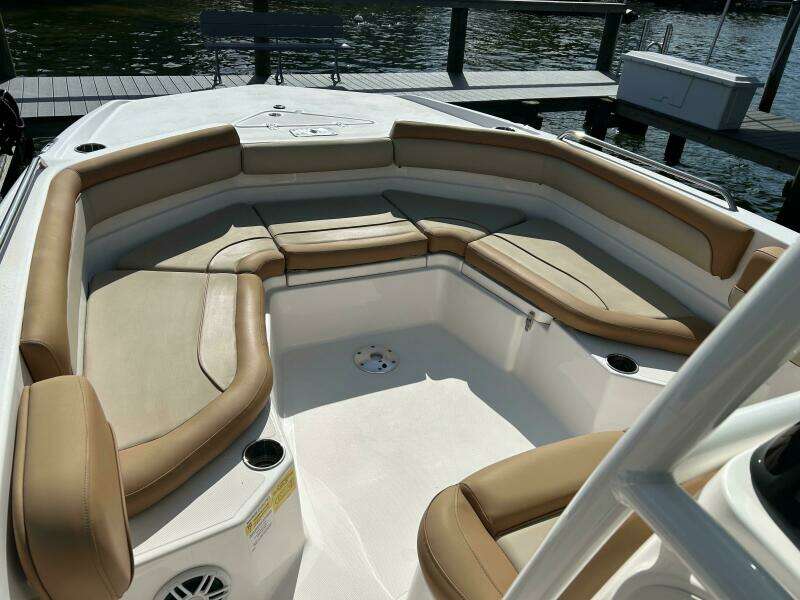 23ft NauticStar Yacht For Sale