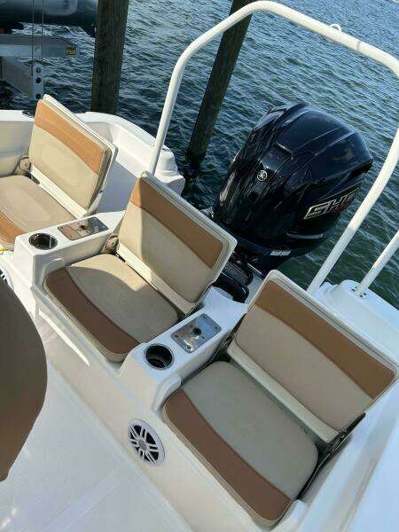 23ft NauticStar Yacht For Sale
