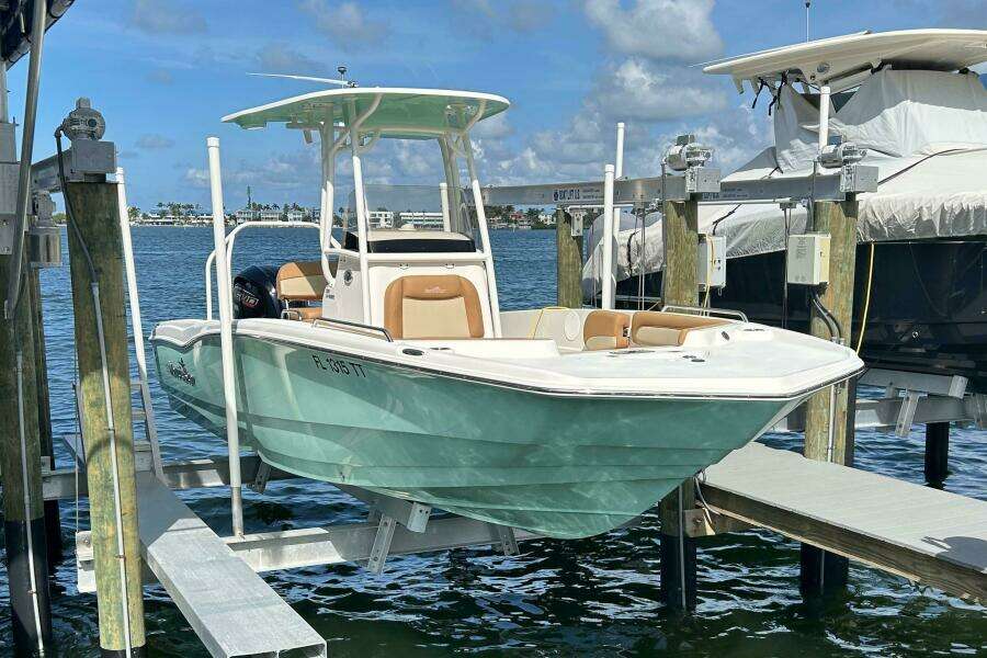 23ft NauticStar Yacht For Sale