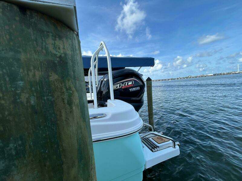 23ft NauticStar Yacht For Sale