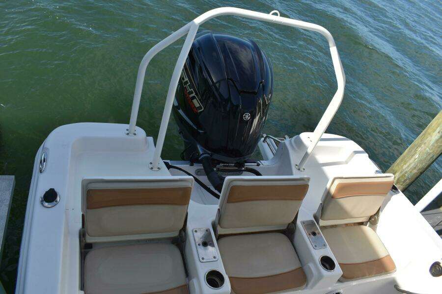 23ft NauticStar Yacht For Sale