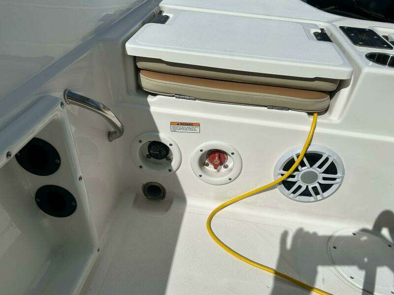 23ft NauticStar Yacht For Sale