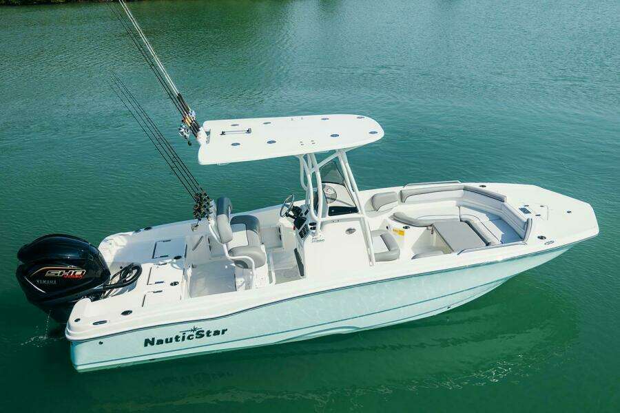 23ft NauticStar Yacht For Sale