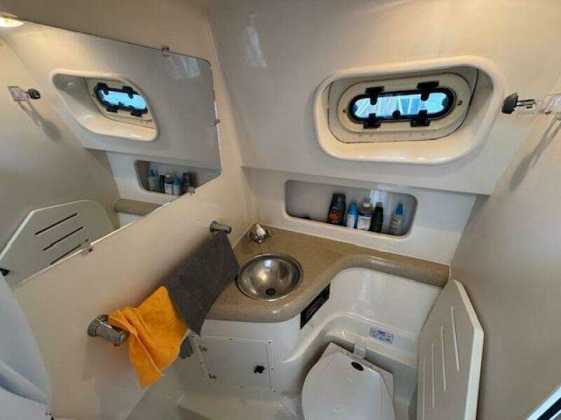 30ft Pursuit Yacht For Sale