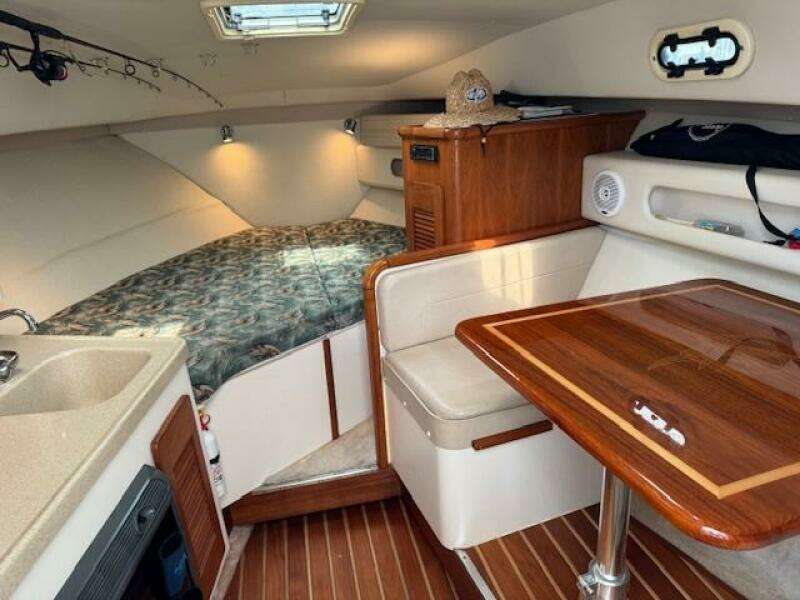 30ft Pursuit Yacht For Sale