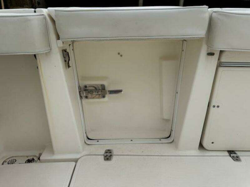 30ft Pursuit Yacht For Sale
