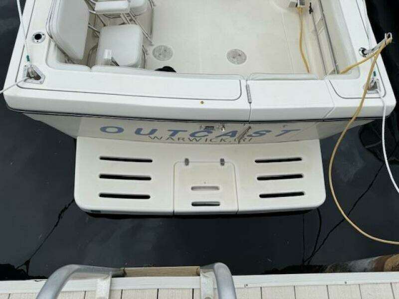 30ft Pursuit Yacht For Sale