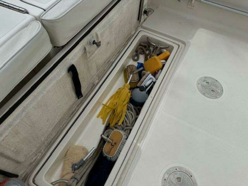 30ft Pursuit Yacht For Sale