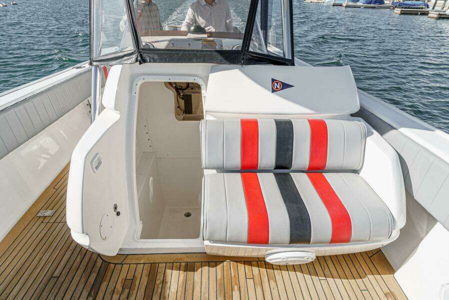 MAS PESOS 37ft Intrepid Yacht For Sale