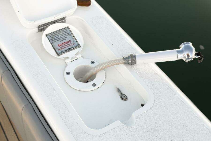 MAS PESOS 37ft Intrepid Yacht For Sale