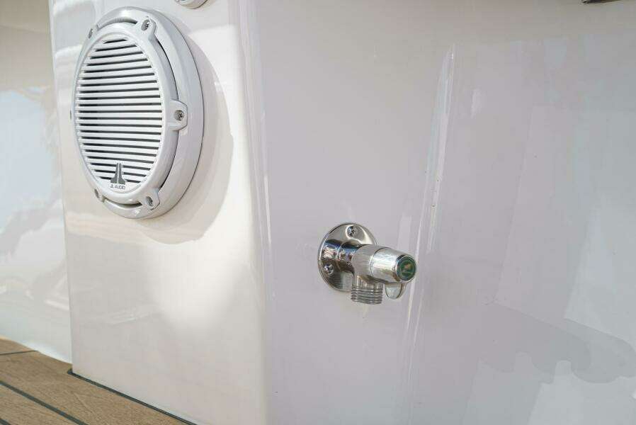 MAS PESOS 37ft Intrepid Yacht For Sale