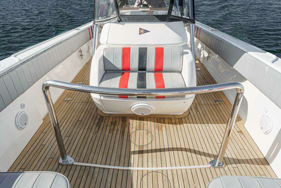 MAS PESOS 37ft Intrepid Yacht For Sale