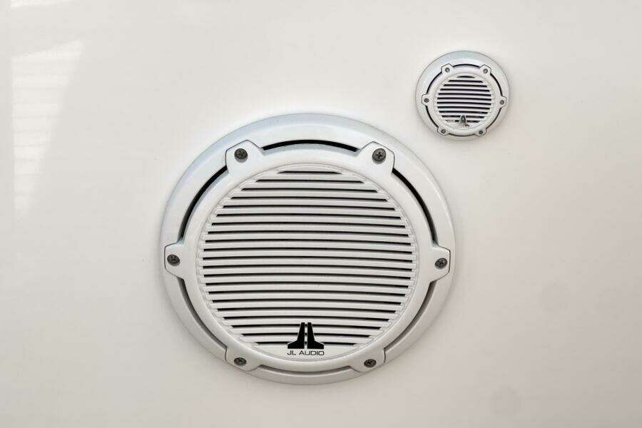 MAS PESOS 37ft Intrepid Yacht For Sale