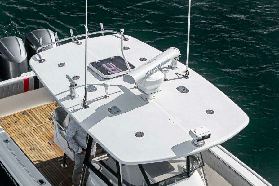 MAS PESOS 37ft Intrepid Yacht For Sale