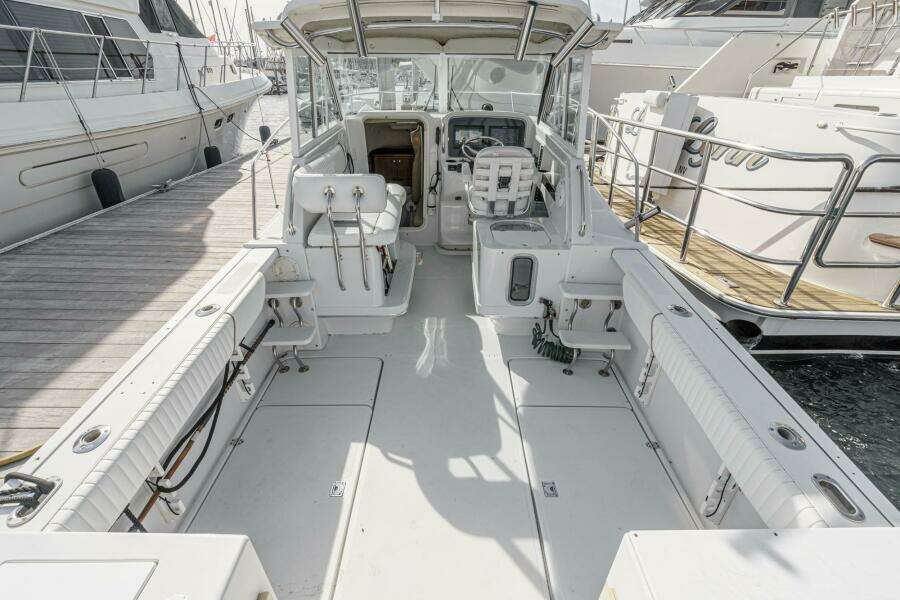 THIS CAT S FISHING 26ft Glacier Bay Yacht For Sale