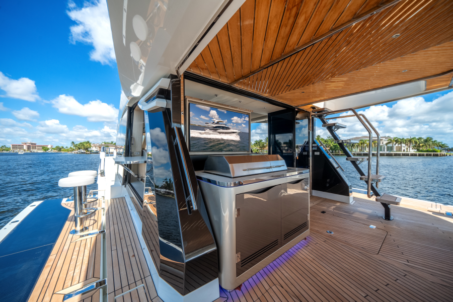 64ft Galeon Yacht For Sale