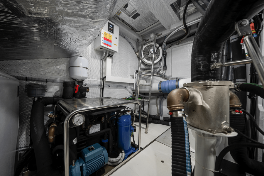 64ft Galeon Yacht For Sale