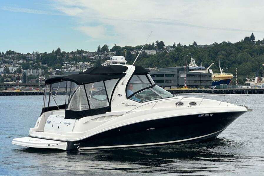 32ft Sea Ray Yacht For Sale