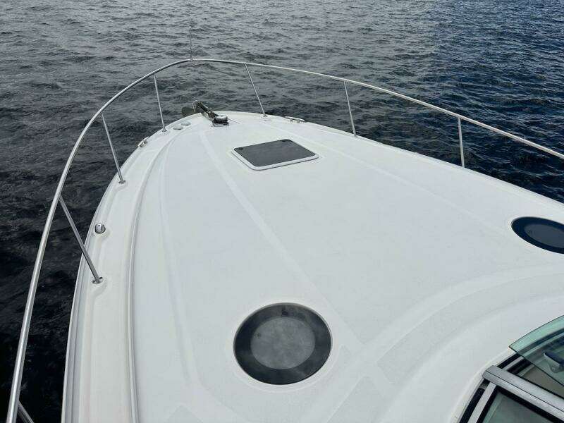 32ft Sea Ray Yacht For Sale