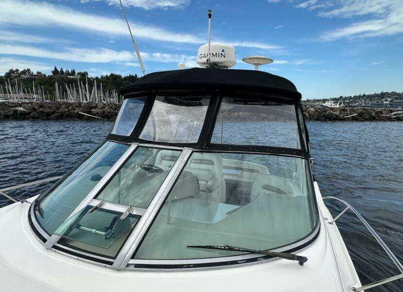 32ft Sea Ray Yacht For Sale
