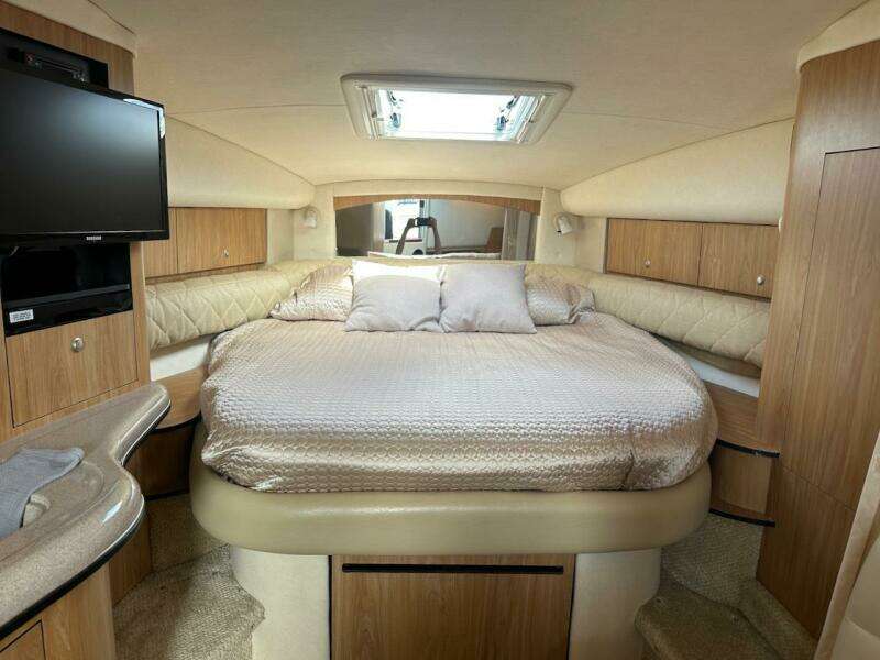 32ft Sea Ray Yacht For Sale