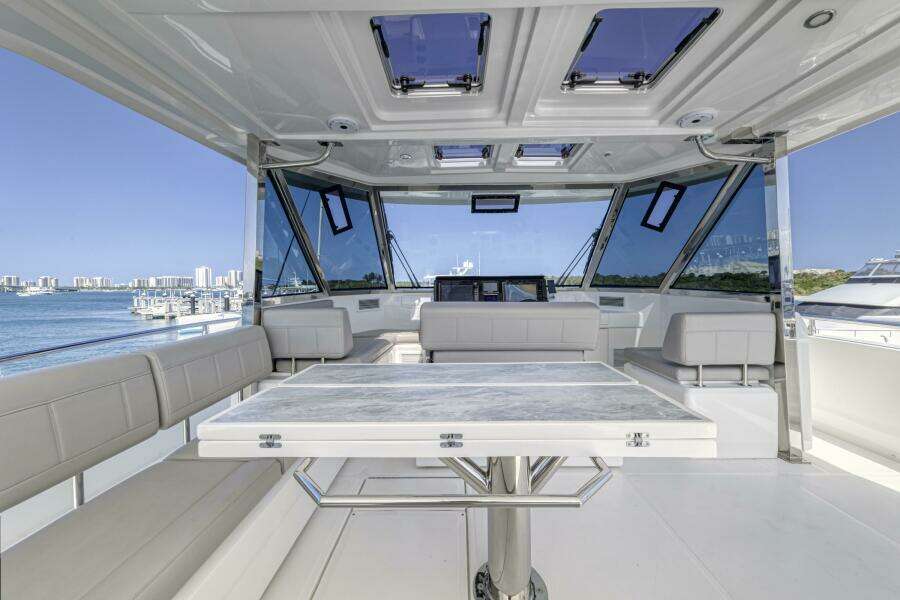 54ft Aquila Yacht For Sale