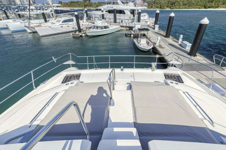 54ft Aquila Yacht For Sale
