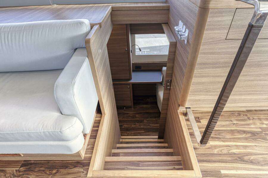 54ft Aquila Yacht For Sale