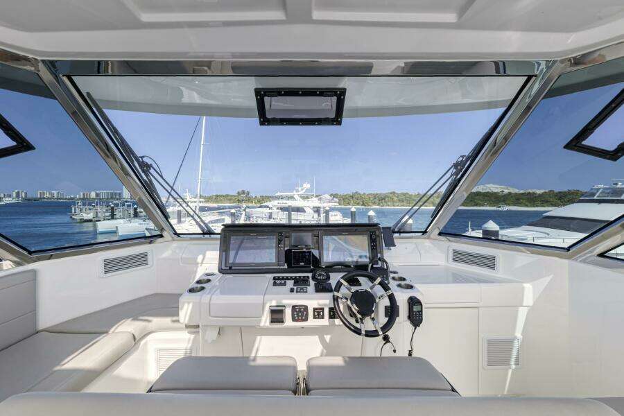 54ft Aquila Yacht For Sale
