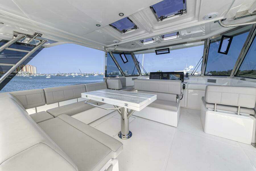 54ft Aquila Yacht For Sale
