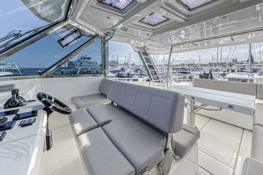 54ft Aquila Yacht For Sale