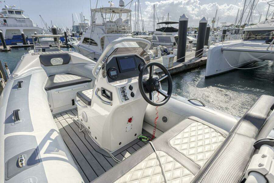 54ft Aquila Yacht For Sale