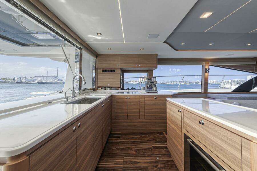 54ft Aquila Yacht For Sale