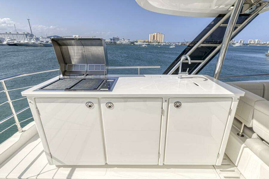 54ft Aquila Yacht For Sale