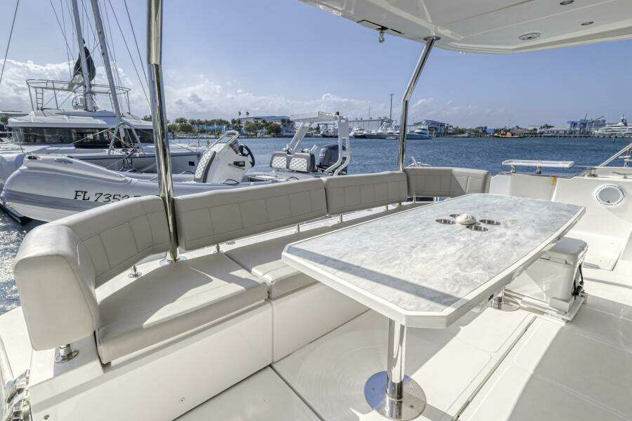 54ft Aquila Yacht For Sale