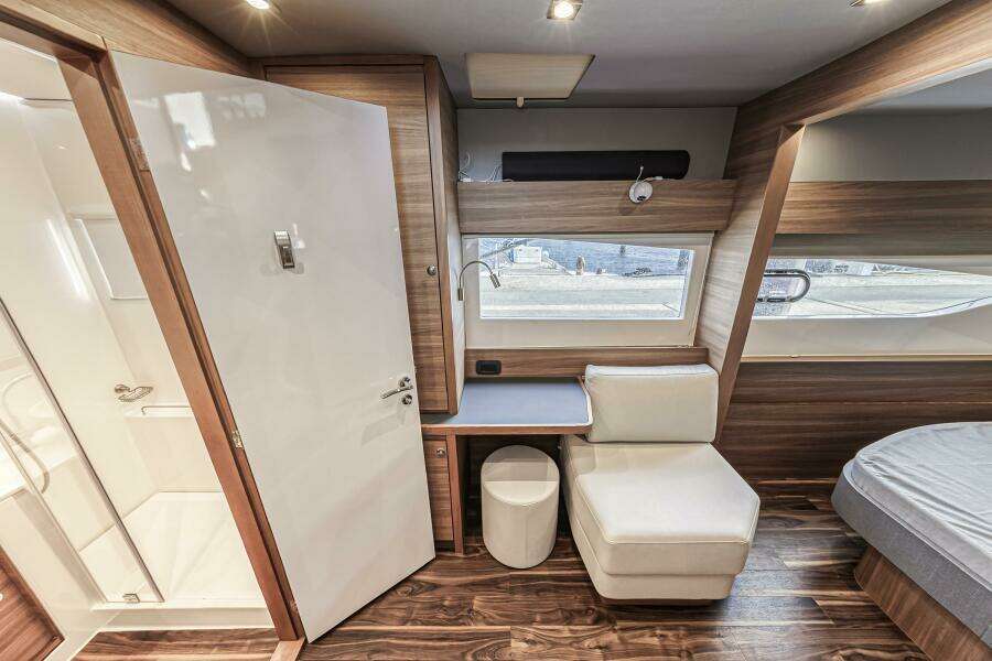 54ft Aquila Yacht For Sale