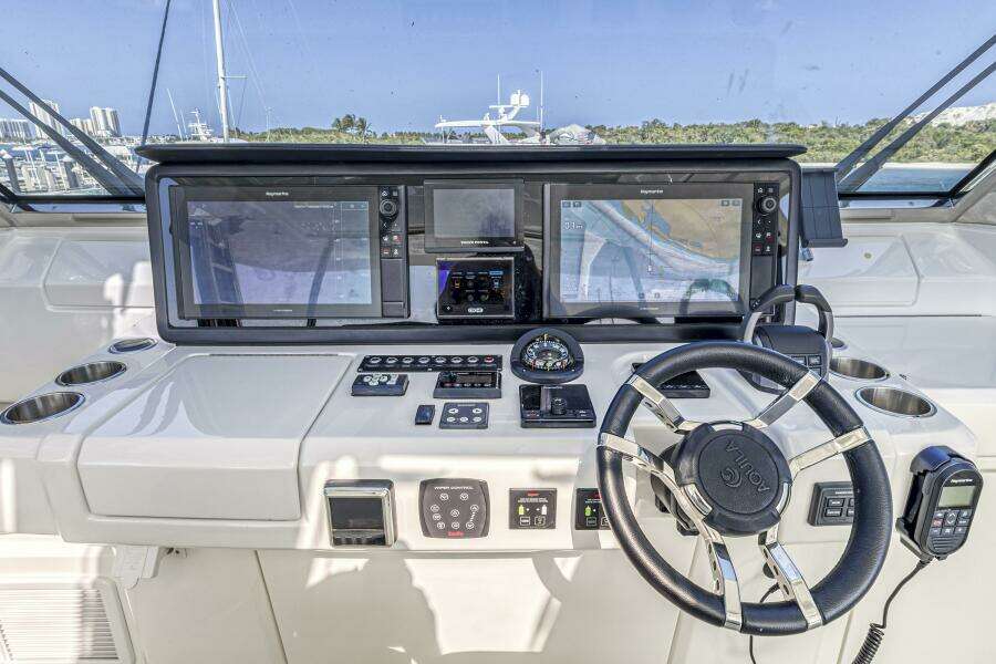 54ft Aquila Yacht For Sale