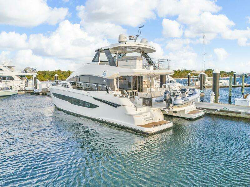 54ft Aquila Yacht For Sale