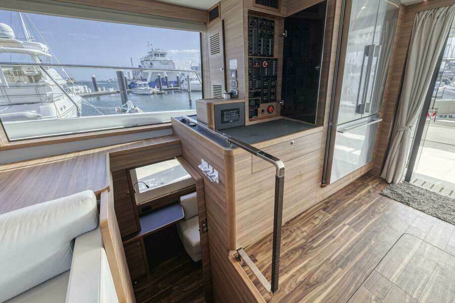 54ft Aquila Yacht For Sale
