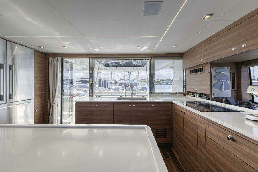 54ft Aquila Yacht For Sale