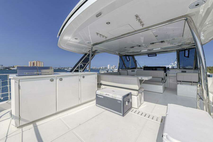 54ft Aquila Yacht For Sale