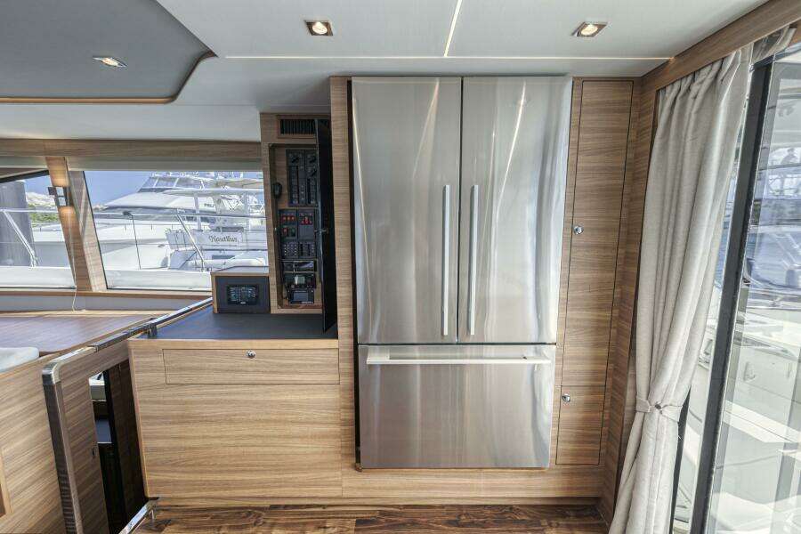 54ft Aquila Yacht For Sale