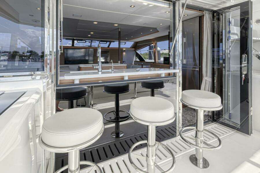 54ft Aquila Yacht For Sale