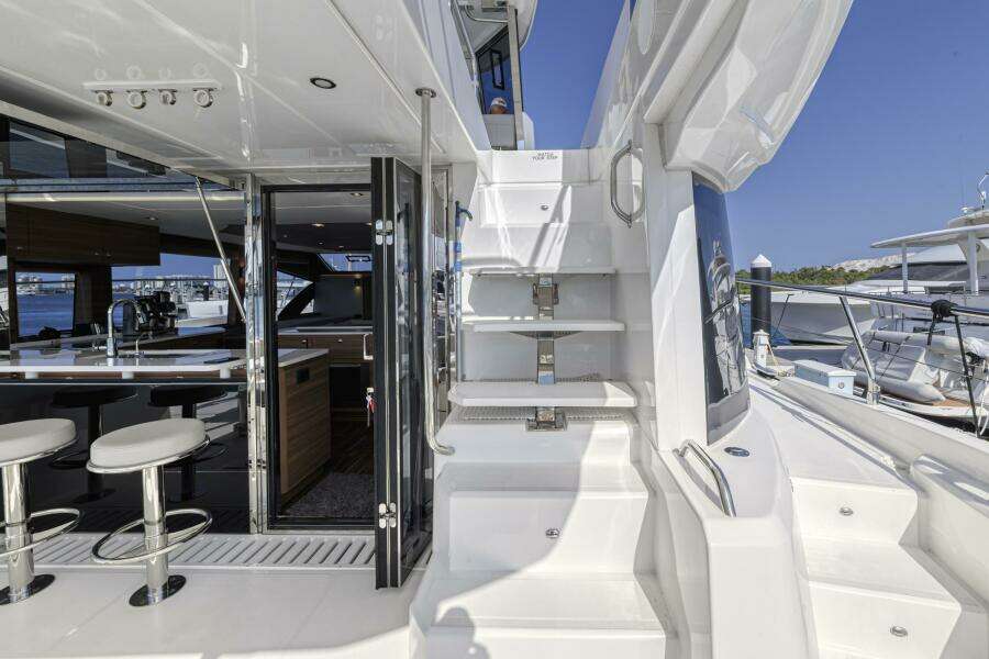 54ft Aquila Yacht For Sale