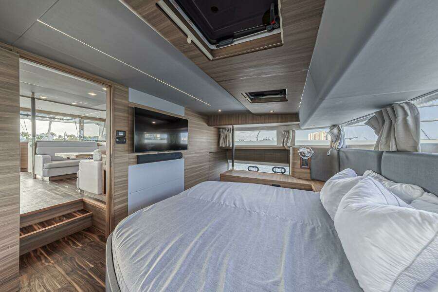 54ft Aquila Yacht For Sale