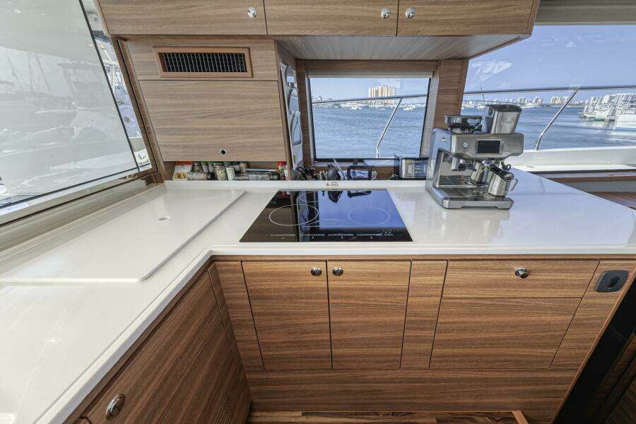 54ft Aquila Yacht For Sale