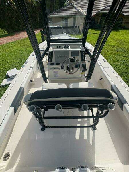 24ft Robalo Yacht For Sale